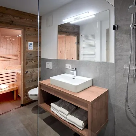 Alpin Residenzen Buchensteinwand St. Ulrich By Alpina-Holiday Sankt Ulrich am Pillersee Buitenkant foto