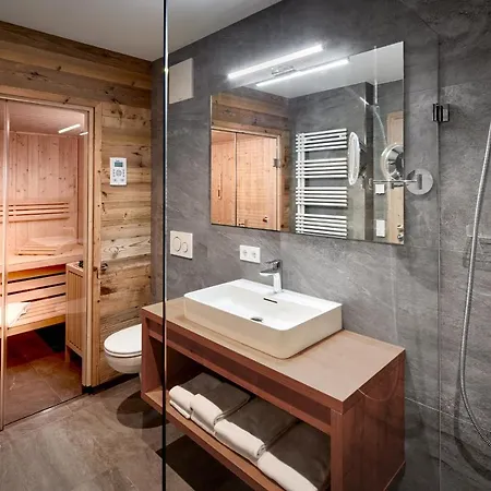 Alpin Residenzen Buchensteinwand St. Ulrich By Alpina-Holiday Sankt Ulrich am Pillersee Buitenkant foto