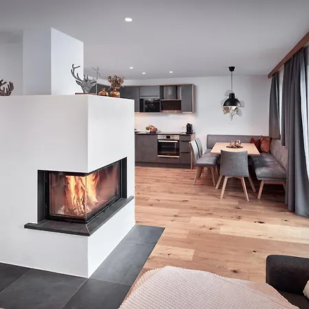Alpin Residenzen Buchensteinwand St. Ulrich By Alpina-Holiday Sankt Ulrich am Pillersee Buitenkant foto